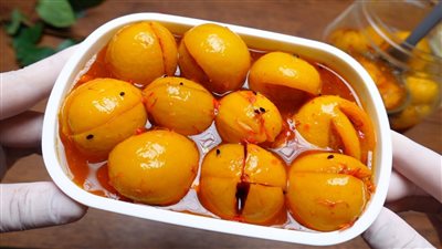 أسرع طريقة لعمل مخلل الليمون المعصفر لسفرة رمضان