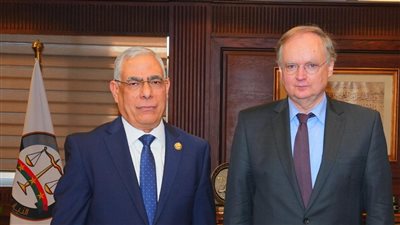 النائب العام يلتقي رئيس بعثة الاتحاد الأوروبي لبحث تعزيز التعاون القضائي