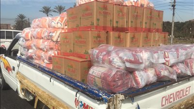 ضبط سيارة نقل محملة بـ 3 طن سلع تموينية مدعمة بالإسماعيلية 