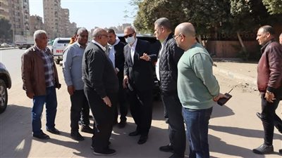 محافظ القليوبية يوجه برفع السيارات المكهنة من الشوارع الرئيسية