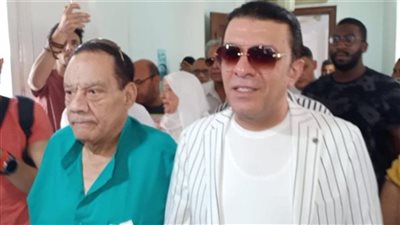 مصطفى كامل يخرج عن صمته بعد وفاة حلمي بكر .. فيديو