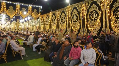 محافظ كفرالشيخ يقدم التعازي لأسر ضحايا حادث غرق معدية نكلا