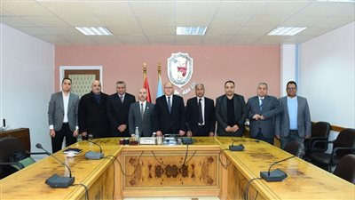 لجنة الأعلى للجامعات تراجع متطلبات إعتماد مركز التدريب على تكنولوجيا المعلومات بسوهاج