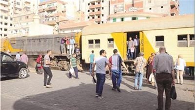 صدمة بالإسكندرية بعد توقف خط قطار أبو قير مع دخول شهر رمضان!
