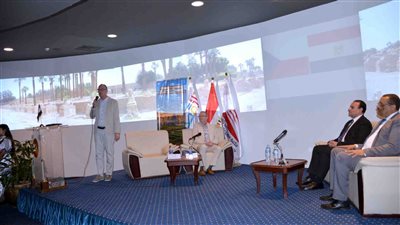 سفير التشيك ونائب محافظ الأقصر يشهدان ندوة نهضة العمارة المصرية الحديثة