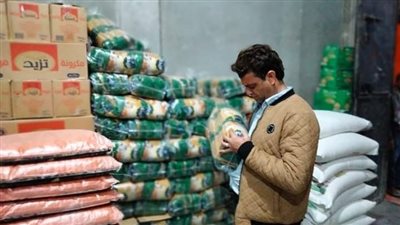 التحفظ على مواد غذائية غير صالحة في بني سويف