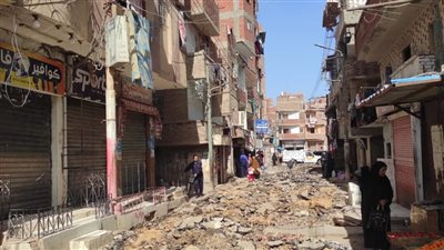 محافظ الغربية يتابع أعمال رصف وتطوير قرية كفر عصام بمركز طنطا