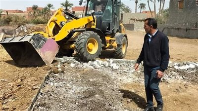 إزالة 10 حالات تعدٍ على الأراضي الزراعية بالفيوم 