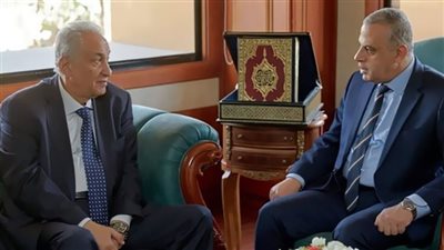 سامح عاشور يلتقي محافظ سوهاج على هامش زيارته لمحامين المحافظة