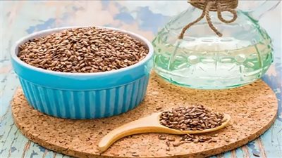 6 فوائد صحية لا تعرفها لتناول بذور الكتان.. بينها الوقاية من السكري