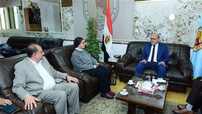 رئيس جامعة سوهاج يبحث سبل التعاون مع رئيس معهد تكتولوجيا المعلومات