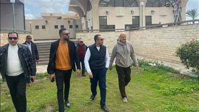 رئيس جهاز دمياط الجديدة يتفقد أعمال تأهيل مبنى المطعم والكافيتريا بالحديقة المركزية