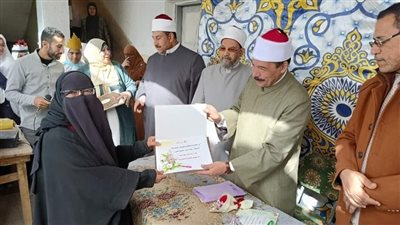 رئيس أزهر سوهاج يشهد تكريم المعلمين المتميزين وحفظة القرآن الكريم 