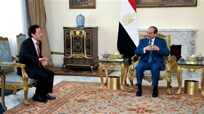 السيسي يبحث مع مدير منظمة (الفاو) تداعيات الأزمة الروسية - الأوكرانية على مصر