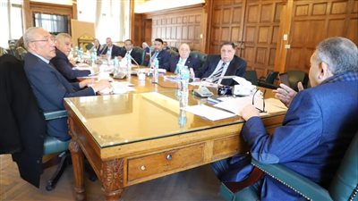 غرفة الإسكندرية تطالب بخروج الدولة من الأنشطة الاقتصادية للإفساح للقطاع الخاص 