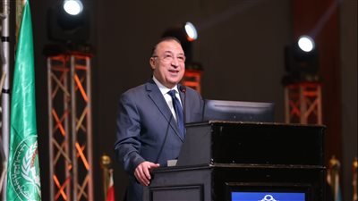  محافظ الإسكندرية: الدولة المصرية تبذل جهود مضنية لتحقيق أهداف التنمية المستدامة 