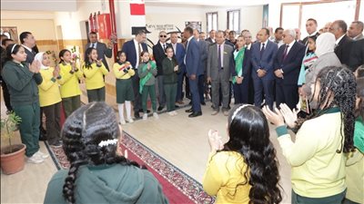 وزير التربية والتعليم يتفقد مدرسة المنيا الجديدة الرسمية للغات
