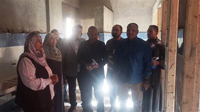 نائب محافظ أسوان تتابع الأعمال الجارية بمشروعات إنشاء مجمعات للمدارس