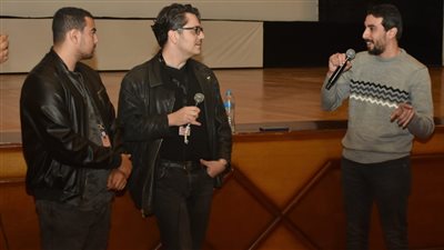 عرض ومناقشة فيلم 