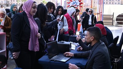 وزراء التضامن والتعاون الدولي والبيئة والهجرة يفتتحون ملتقى «تمكين المرأة لتمكين مصر» 