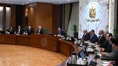 رئيس الوزراء يعقد اجتماعًا مع وزير الثقافة والابتكار المجري ورؤساء 10 جامعات مجرية
