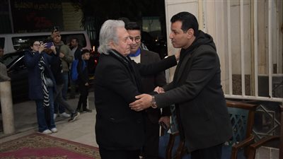 المايسترو سليم سحاب يشارك في عزاء حلمي بكر