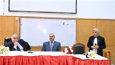 الندوة الذاتية 