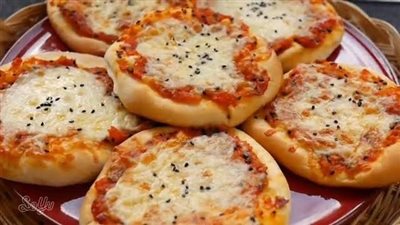 طريقة تحضير مناقيش محمرة بالجبن| وجبة الجوع المفاجيء