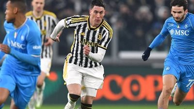 نابولي يتقدم على يوفنتوس بهدف في الشوط الأول 