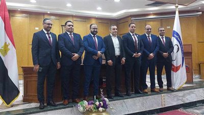 ترقية مدير المقطم للتأمين الصحي لاستشاري إدارة مستشفيات