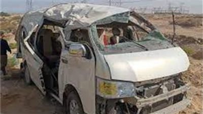 بالأسماء| متوفى و9 مصابين في انقلاب ميكروباص بالبحر الأحمر 