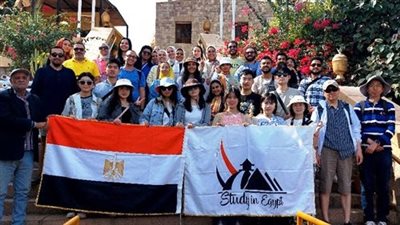 محافظ أسوان يلتقى بوفد جامعتى خوا جونج الصينية وعين شمس 