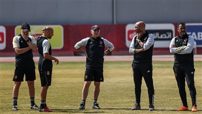 الأهلي يعود من الراحة ويستأنف تدريباته استعدادًا لقمة الكأس 