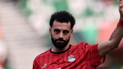 لم يرسل تهنئة.. تطورات جديدة بأزمة محمد صلاح مع حسام حسن