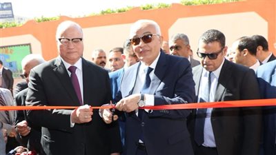 وزير التربية والتعليم يفتتح مدرسة مصر المتكاملة للغات بالزيتون 
