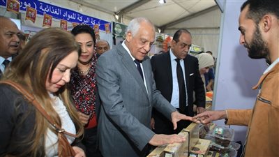 محافظ الجيزة يفتتح معرض أهلًا رمضان بأرض المطار بإمبابة 