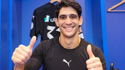 ياسين بونو يكشف أفضل مباراة له مع الهلال السعودي