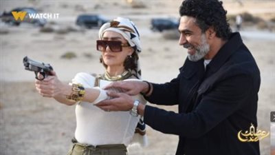 رمضان 2024.. غادة عبد الرازق تحمل السلاح فى كواليس 