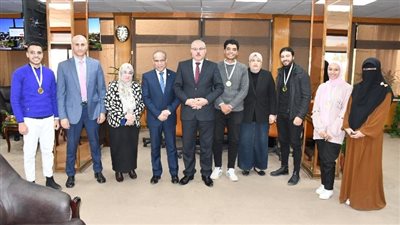 تكريم طلاب علوم القناة الحاصلين على المركز الأول بمسابقة Shell NXplorers 