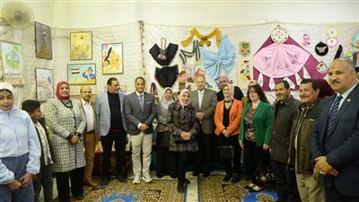 محافظ أسيوط يشهد حفل ختام الأنشطة الطلابية لمدرسة الجامعة الإعدادية ويكرم المتميزين