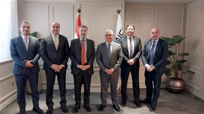 السفير الإيطالي.. اعتزاز بلادى بالتعاون مع المنطقة الاقتصادية بالقناة