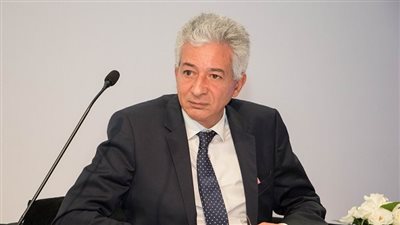 اتحاد الغرف التجارية: تحرير سعر الصرف سيتسبب بخسائر كبيرة للمضاربين وتجار العملة