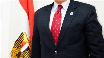 محمد حمزاوى قائمًا بأعمال عميد كلية الصيدلة بجامعة الفيوم 