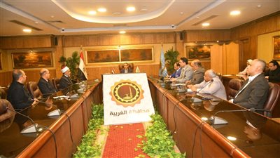 اجتماعا تنسيقيا لتكثيف سبل التعاون بين دار الإفتاءوالمديريات الخدمية