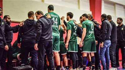 سلة الاتحاد تفوز على سبورتنج في الثواني الأخيرة 