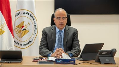 وزير الري يتابع أعمال وحدة التحصيل وموقف مستحقات الوزارة لدى الجهات المختلفة