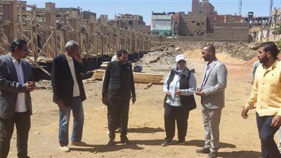نائب محافظ أسوان تتفقد عدد من المشروعات الخدمية بإدفو