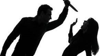 بسبب الخلافات الأسرية.. زوج يطعن طليقته بالدلنجات 