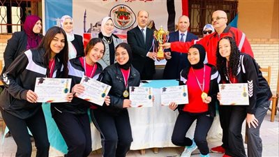 مدير تعليم الإسكندرية يُكرّم بطلات الجمهورية لفوزهن بكأس بطولة المدارس الرياضية 2024 