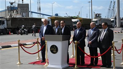 مدبولى الإفراج عن البضائع تنفيذًا لتوجيهات الرئيس وتعبيرًا عن نجاح الاجراءات المتخذة من الدولة